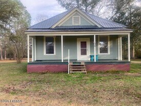 134 Estelle Ave in Stonewall, MS - Building Photo
