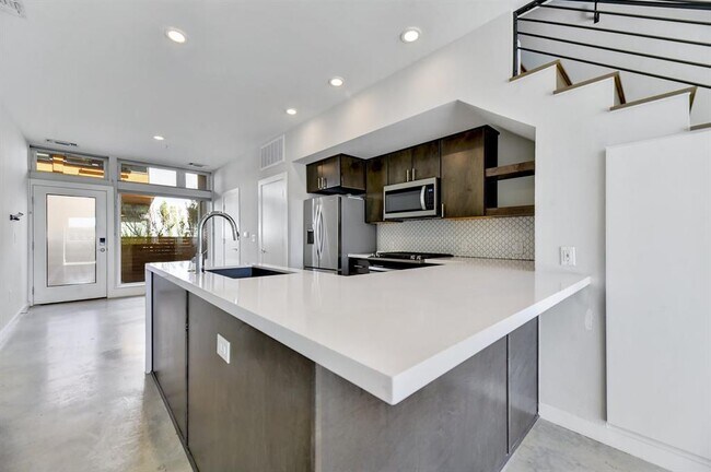 property at 2002 E 7th St