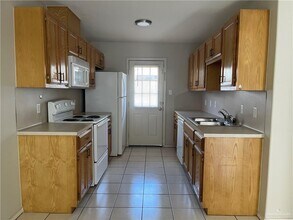 2311 Dora Jeanne Dr in Mission, TX - Building Photo - Building Photo