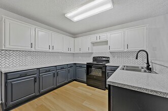 4042 St Christopher Ln in Dallas, TX - Building Photo - Building Photo