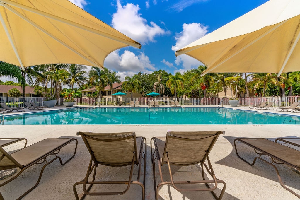 10X Harbour Cay and Harbour Cay South in Stuart, FL - Building Photo