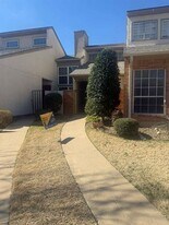 12812 Woodbend Ct in Dallas, TX - Building Photo