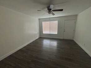 2816 Ashe Rd in Bakersfield, CA - Building Photo - Building Photo