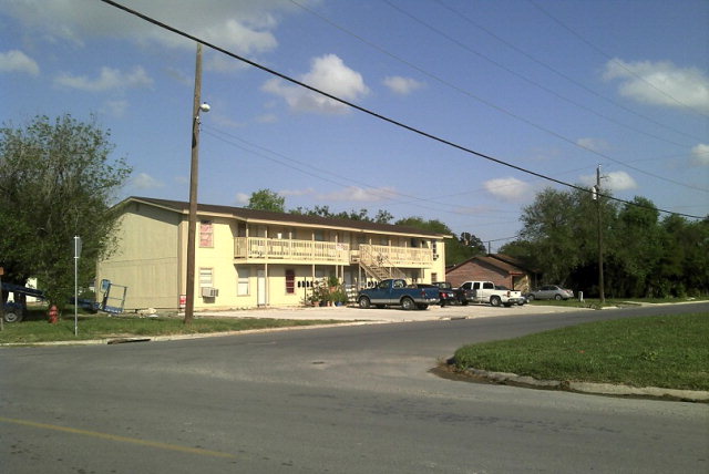 604 Villa Maria Blvd in Brownsville, TX - Building Photo - Building Photo