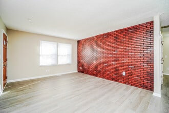 3991 Briarbush Dr in Columbus, OH - Building Photo - Building Photo