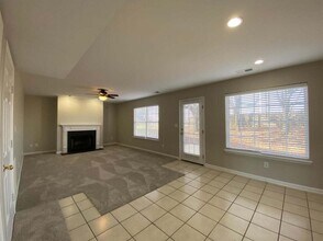2052 Blackhorse Ln in Lexington, KY - Building Photo - Building Photo