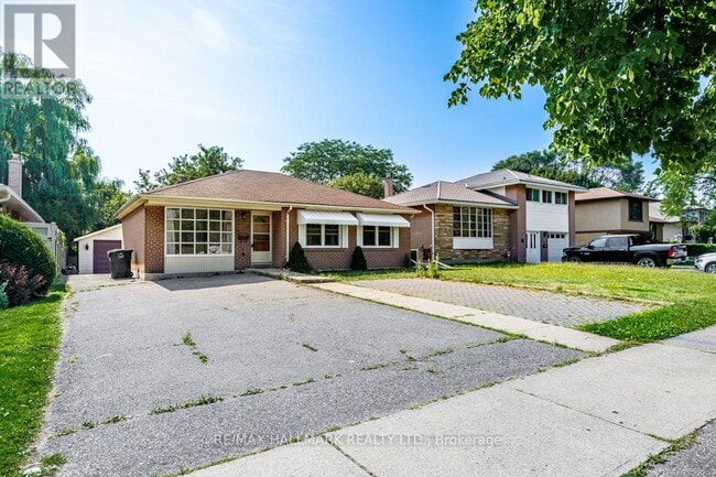 property at 2112 Truscott Dr