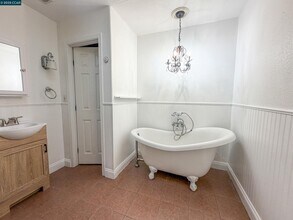 530 Greenmont Dr in Vallejo, CA - Building Photo - Building Photo