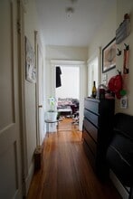1156 Commonwealth Ave in Allston, MA - Foto de edificio - Building Photo