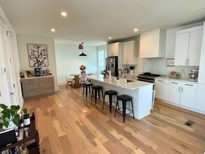 106 Cooper St in Charleston, SC - Building Photo - Building Photo