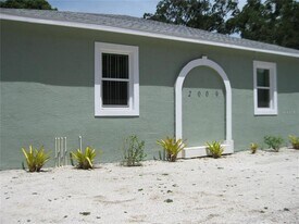 2009 Cocoanut Ave in Sarasota, FL - Building Photo