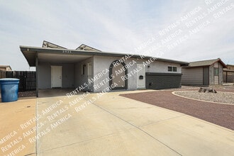 3935 S Beck Ave in Tempe, AZ - Building Photo - Building Photo