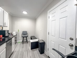 837 W Cornelia Ave in Chicago, IL - Building Photo - Building Photo