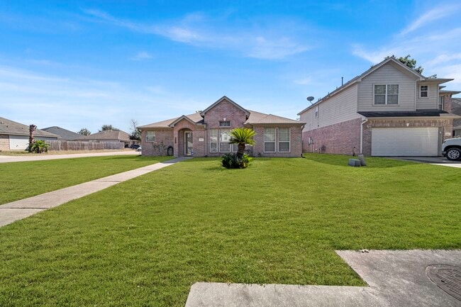 987 Oak Glen Dr in Willis, TX - Foto de edificio - Building Photo