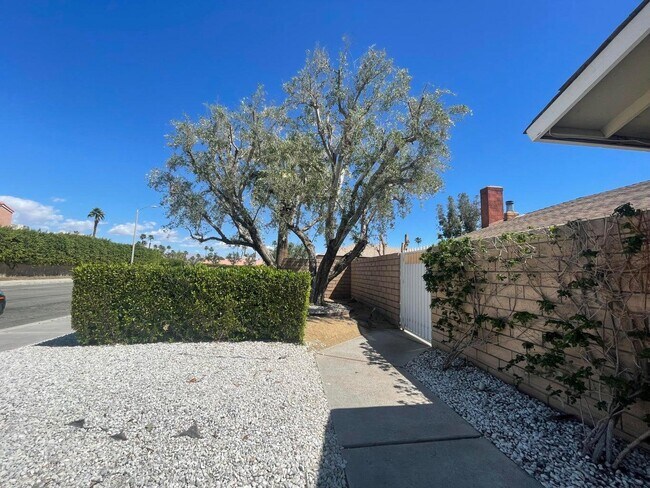 76539 Clifton Forge St in Palm Desert, CA - Building Photo - Building Photo