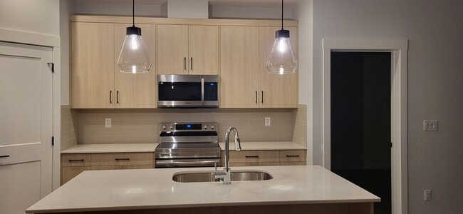 property at 40 Sage Hill Rd NW