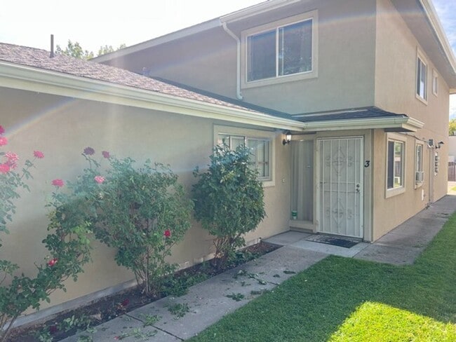 820 Jamaica Ave in Reno, NV - Building Photo - Building Photo