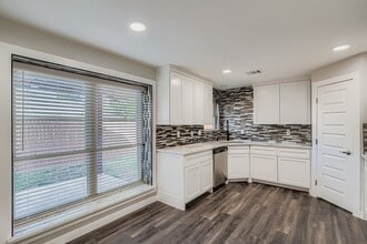 3809 Misty Meadow Dr in Fort Worth, TX - Foto de edificio - Building Photo