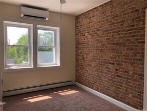 6 Nassau Blvd in Garden City, NY - Building Photo - Building Photo