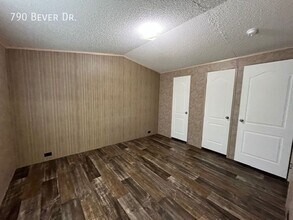 790 N Bever Dr in Towanda, KS - Building Photo - Building Photo