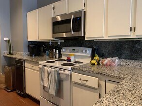 556 Columbus Ave, Unit 3A in Boston, MA - Building Photo - Building Photo