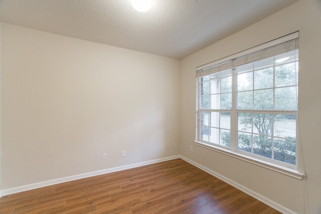 property at 78 E Heritage Mill Cir