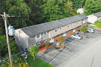 Plum Park Apartments in Plum, PA - Building Photo - Building Photo