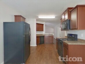 2417 Regatta Ln in Texas City, TX - Building Photo - Building Photo