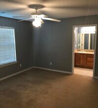 104 Andalusia Rd in Mary Esther, FL - Foto de edificio - Building Photo