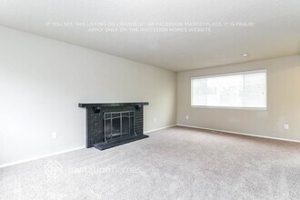 34811 27th Ave SW in Federal Way, WA - Foto de edificio - Building Photo