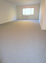 680 N Terrace Ave in Mount Vernon, NY - Building Photo - Building Photo