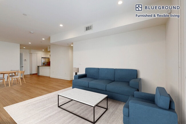 1265 Barry Ave, Unit SI ID6487A in Los Angeles, CA - Building Photo - Building Photo