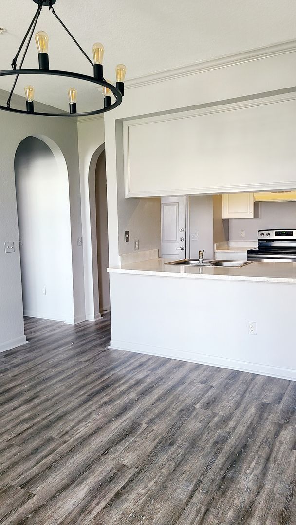 property at 860 N Orange Ave