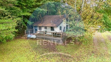 279 Firefly Rd in Whittier, NC - Building Photo - Building Photo