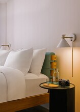 77 9th St E in St. Paul, MN - Foto de edificio - Building Photo