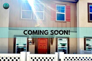 34495 Agave Dr in Winchester, CA - Building Photo