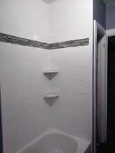 229 Church St, Unit #3 in Phoenixville, PA - Foto de edificio - Building Photo