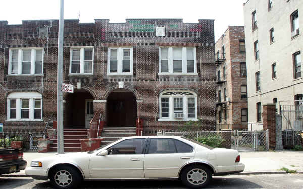 3048 Brighton 13th St in Brooklyn, NY - Building Photo