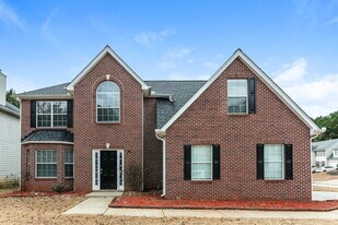2753 Elkmont Ridge SW in Atlanta, GA - Building Photo