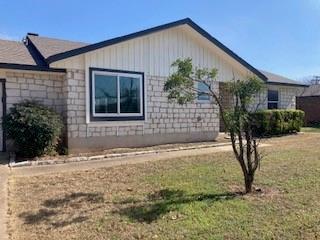 305 Brentwood St in Round Rock, TX - Building Photo - Building Photo