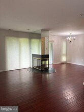 5006 Dorsey Hall Dr-Unit -A1 in Ellicott City, MD - Building Photo - Building Photo