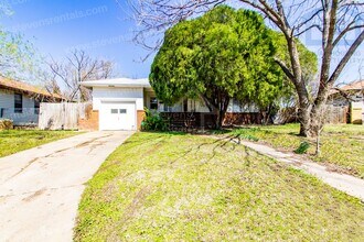 2805 NW 23rd St in Lawton, OK - Building Photo - Building Photo