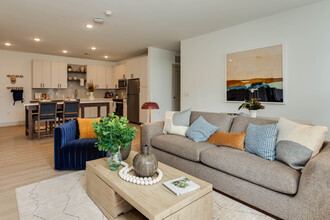 The Ridge at North Pointe in Charlottesville, VA - Building Photo - Building Photo