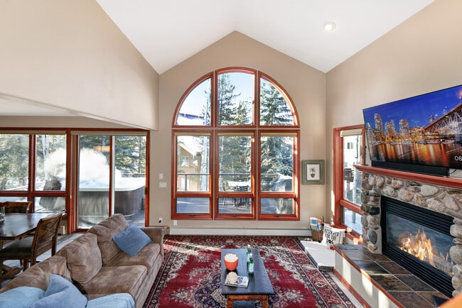 2655 Windward Way in Steamboat Springs, CO - Building Photo - Building Photo