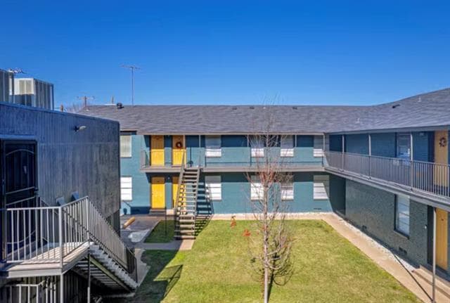 2211 S Vernon Ave in Dallas, TX - Building Photo - Building Photo