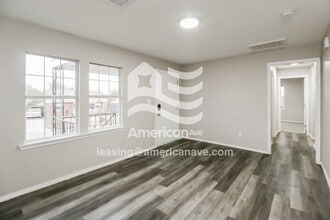 2017 Miramar Blvd in Oklahoma City, OK - Foto de edificio - Building Photo