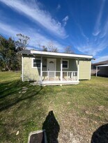 1623 4th St in Lake Charles, LA - Building Photo