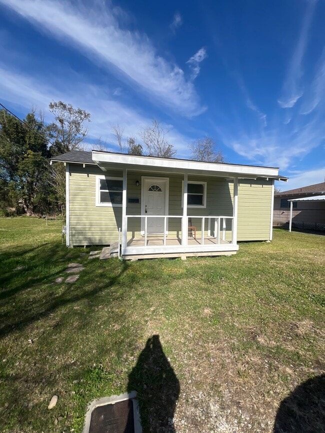 property at 1623 4th St