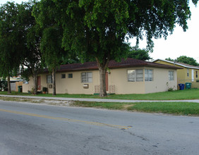 1296 NE 110th Ter in Miami, FL - Building Photo - Building Photo