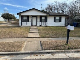 718 Michelle Dr in Copperas Cove, TX - Building Photo